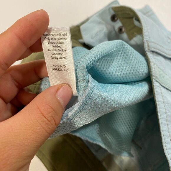 Athleta Trek Utility Shorts Women’s Size 2 – Light Blue Hiking Outdoor Quick Dry - Picture 10 of 10